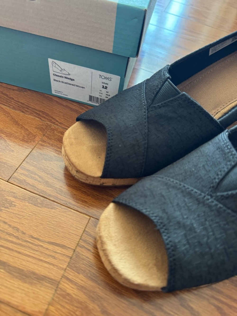 TOMS Black Cork Wedge Peep-Toe Espadrilles NWT and box - Picture 7 of 8